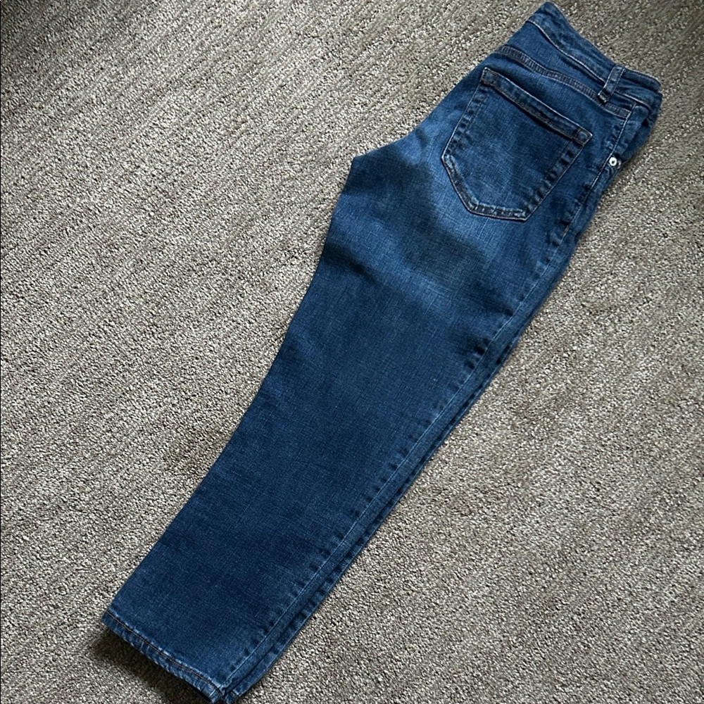 elle moss Classic Blue Women's Jeans - cropped length